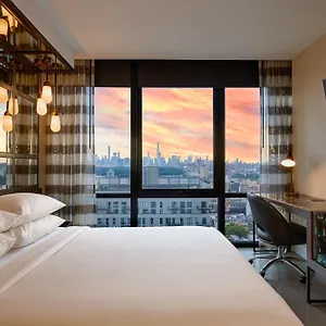 *** Hotel Renaissance Harlem USA